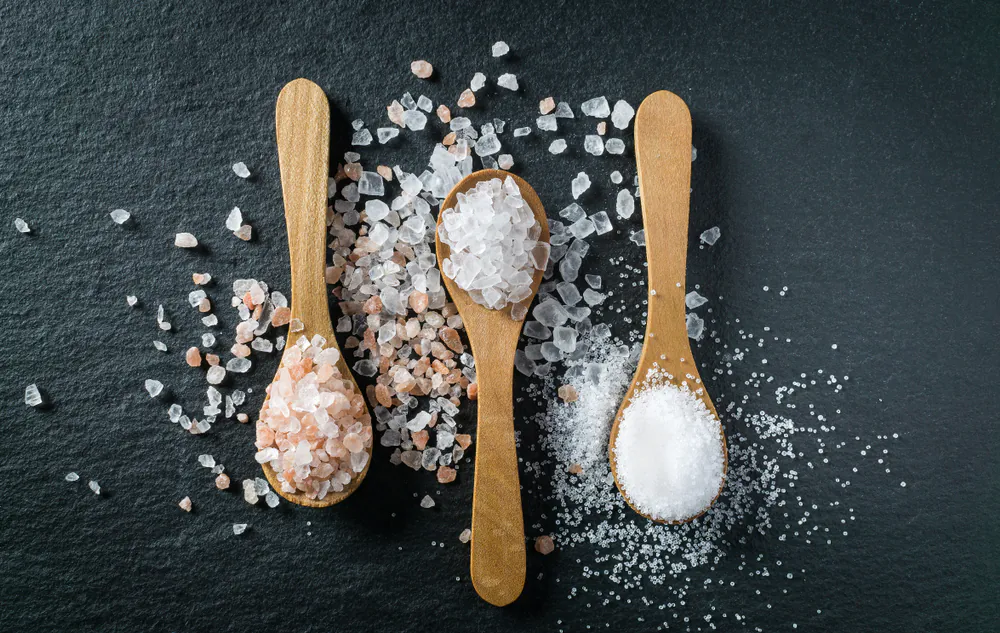 Read more about the article Sól kuchenna – wpływ na nerki